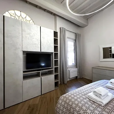 Apartment Sulla Via Del Sole *
